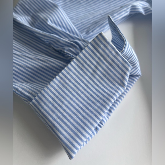 Iris Los Angeles Woman’s Across the Shoulder Blue Pinstripe Blouse Shirt Size L - Picture 3 of 9